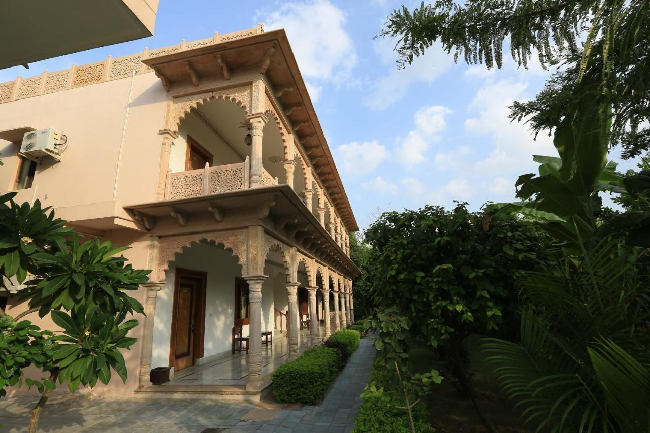 Hotel Sunbird Bharatpur Exterior photo