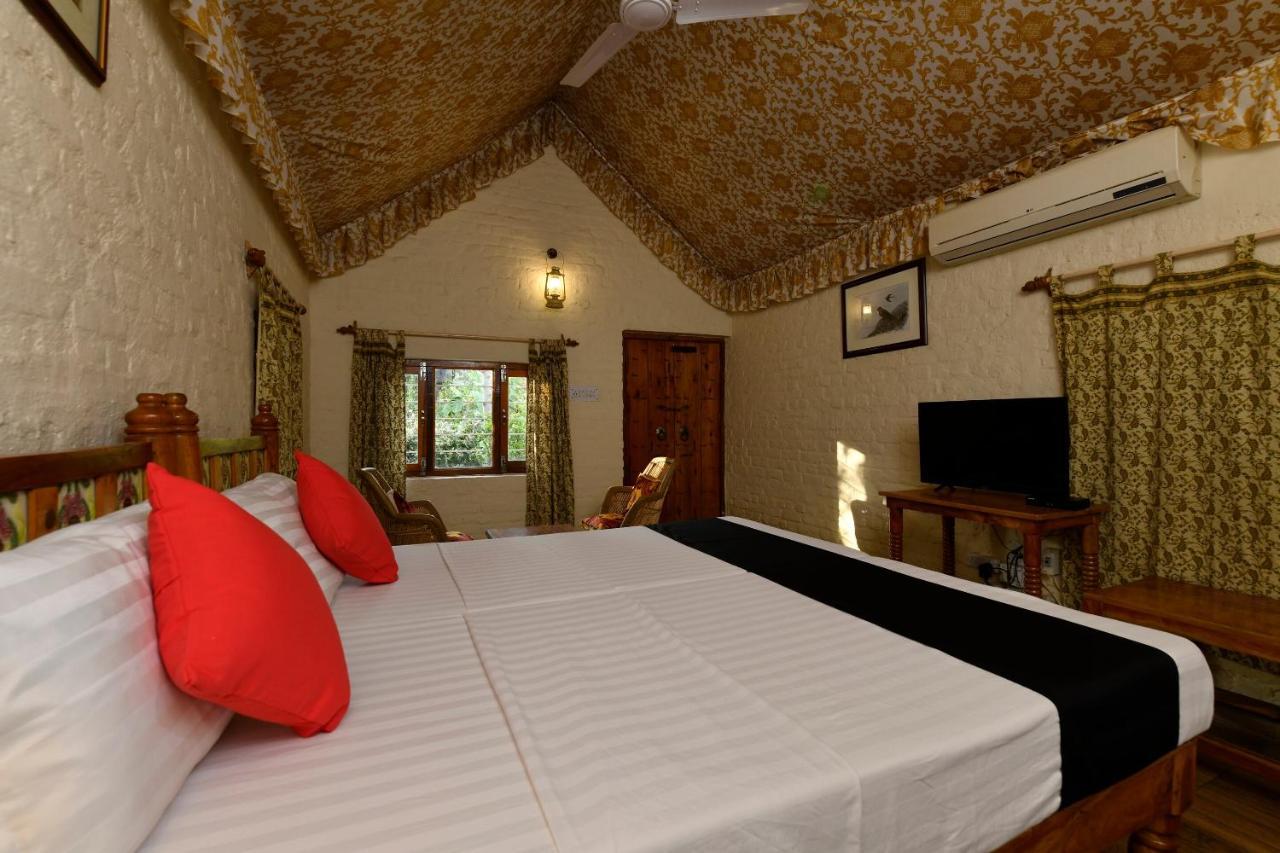 Hotel Sunbird Bharatpur Exterior photo