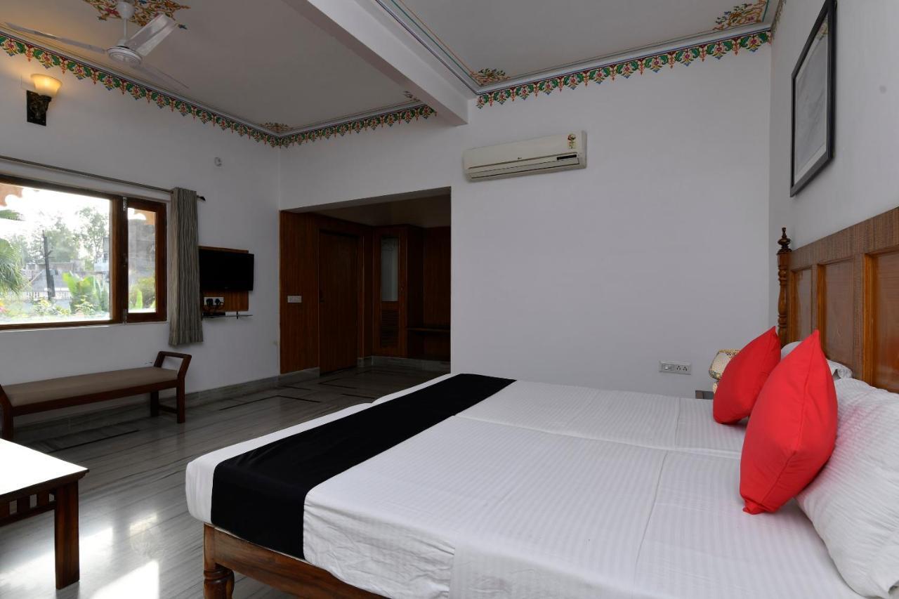 Hotel Sunbird Bharatpur Exterior photo