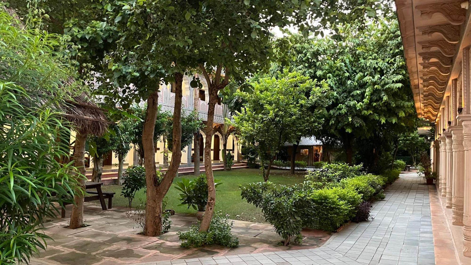 Hotel Sunbird Bharatpur Exterior photo